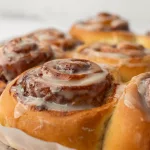 Comment Faire des Cinnamon Rolls Parfaits : Roulés à la Cannelle Maison Comment Faire des Cinnamon Rolls Parfaits : Roulés à la Cannelle Maison