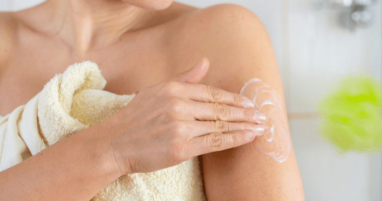 Pourquoi combiner le collagène et l&rsquo;acide hyaluronique dans ta routine skincare ?